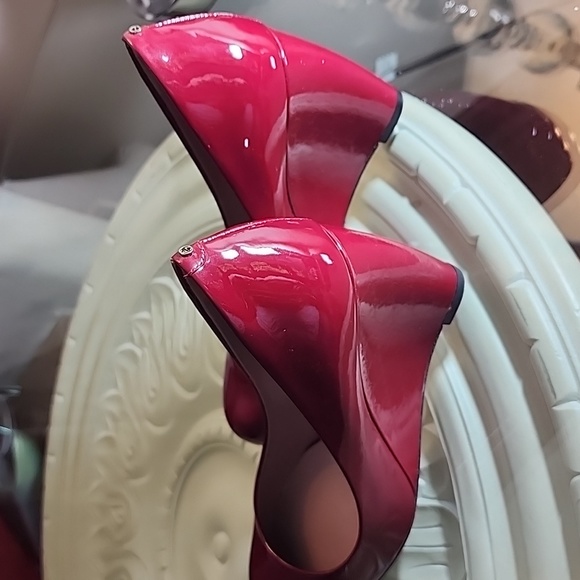 Gucci round toe wedge shoes - Picture 2 of 7